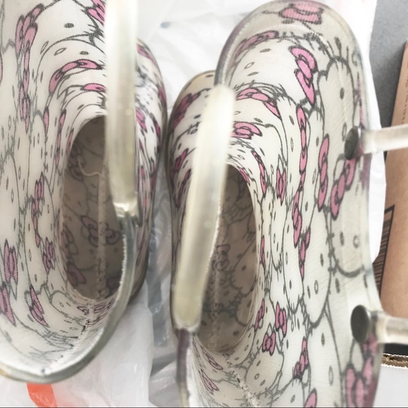 EUC Western Chief Hello Kitty Easy On Rain Boots - Picture 6 of 7